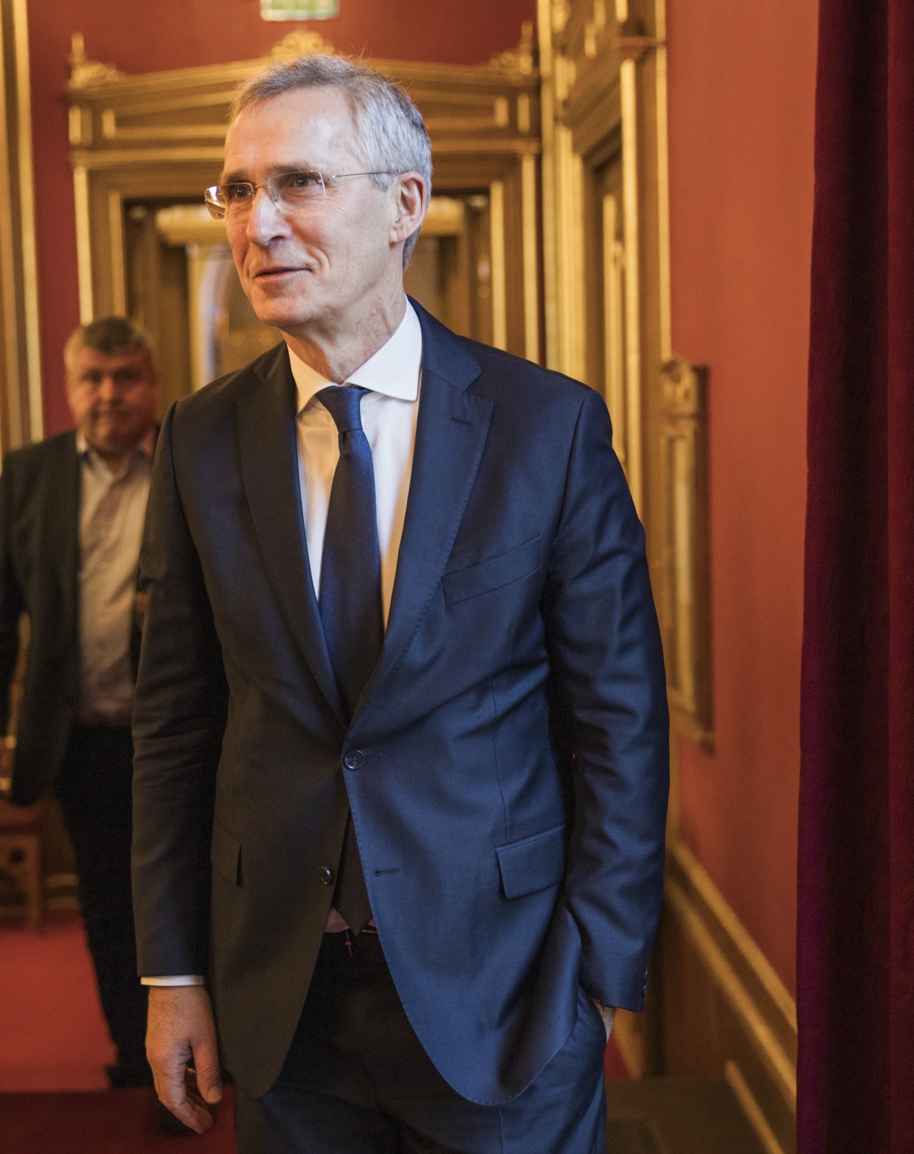 Stoltenberg legger fra revidert budsjett tirsdag 12. mai